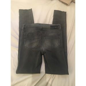 NWOT Diesel Skinzee Jeans Super Skinny 24" x 32"